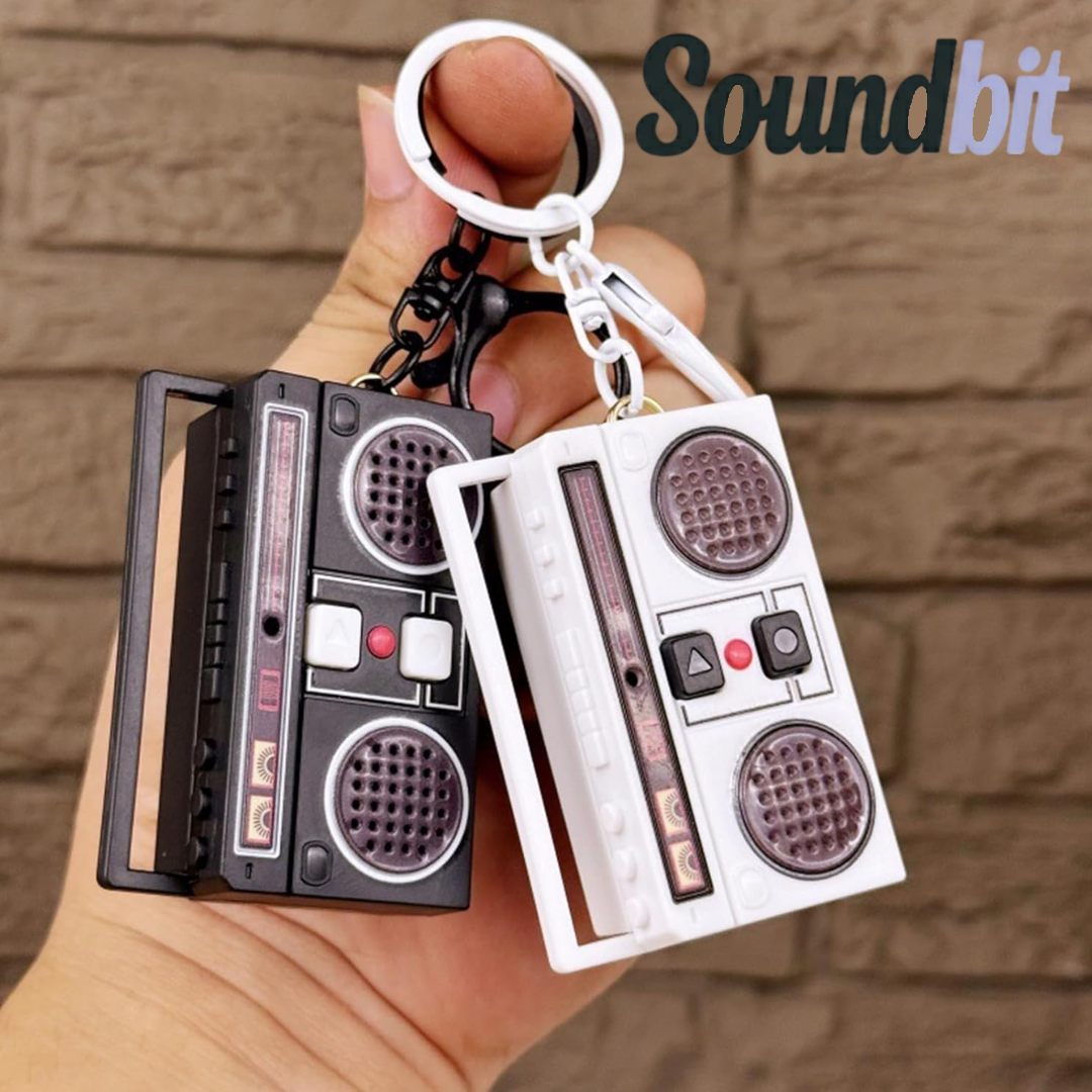Llavero Radio Retro Grabadora de Audio