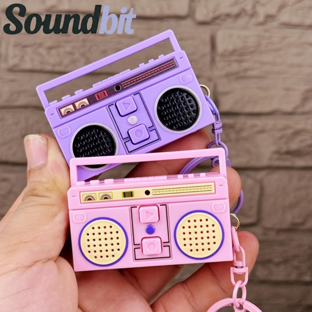 Llavero Radio Retro Grabadora de Audio